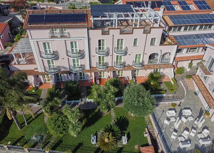 Hotel familiare: Hotel Ristorante Borgo La Tana